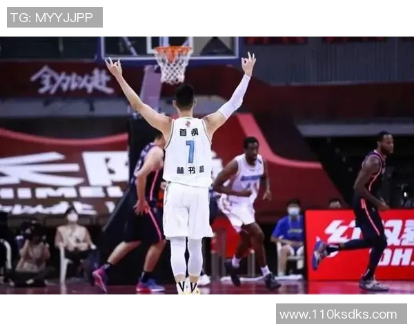 林书豪在NBA冲击新高度，队友赞其为团队最强支柱