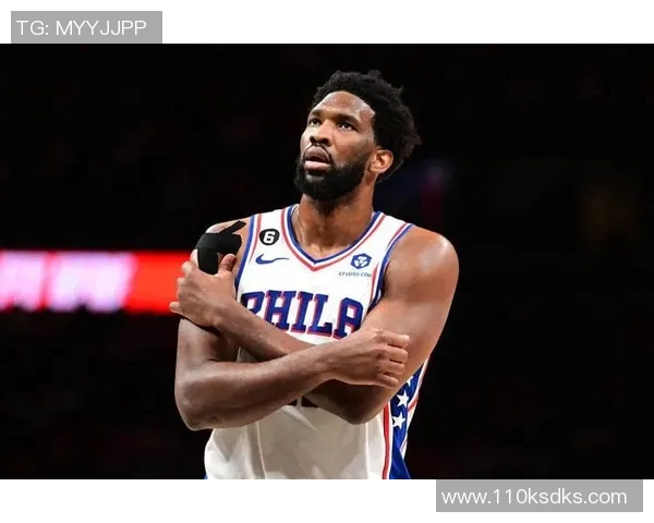 科比与恩比德的传奇对决:不同时代的篮球巨星如何影响比赛风格与球迷心态 科比与恩比德的传奇对决:不同时代的篮球巨星如何影响比赛风格与球迷心态