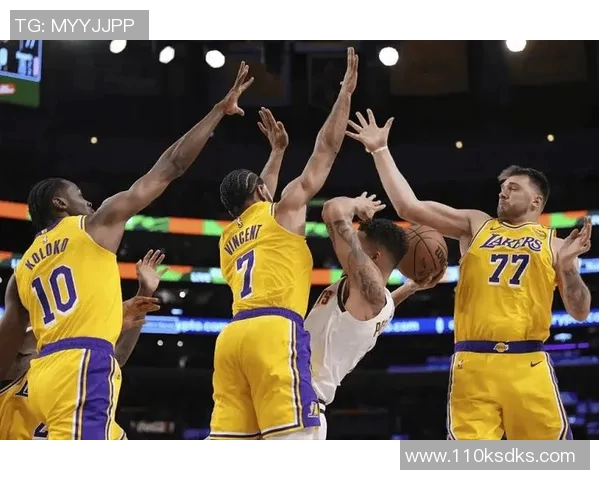 NBA雄鹿对湖人精彩对决视频回顾与赛后分析分享 NBA雄鹿对湖人精彩对决视频回顾与赛后分析分享