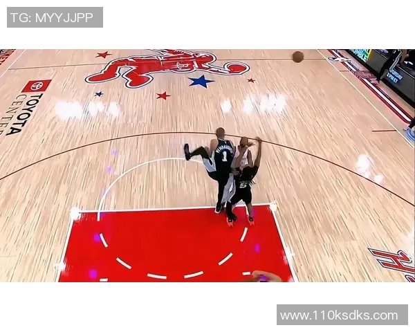 勇士与火箭激战回顾精彩瞬间录像回放分析与解读